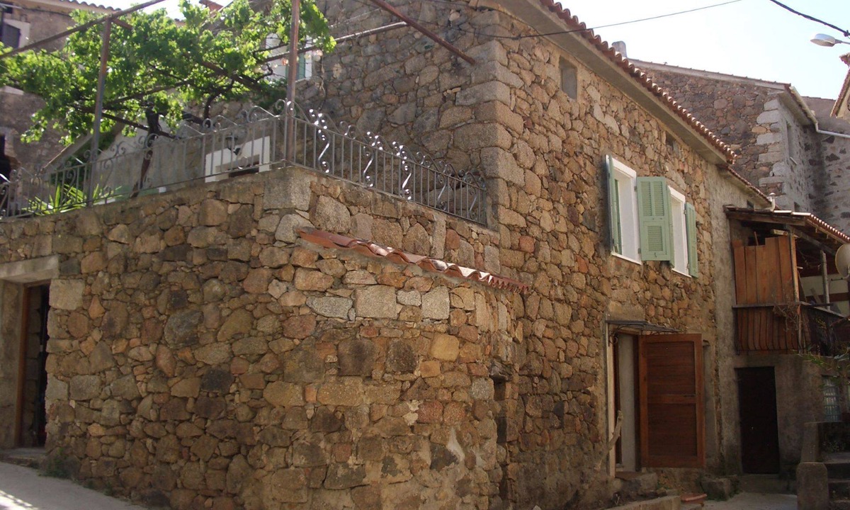Santʼ Andrea-dʼOrcino House | STONE HOUSE 55M2 15 MINUTES FROM THE SEA