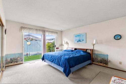 Marina House | STR25-15 Master Bedroom Marina
