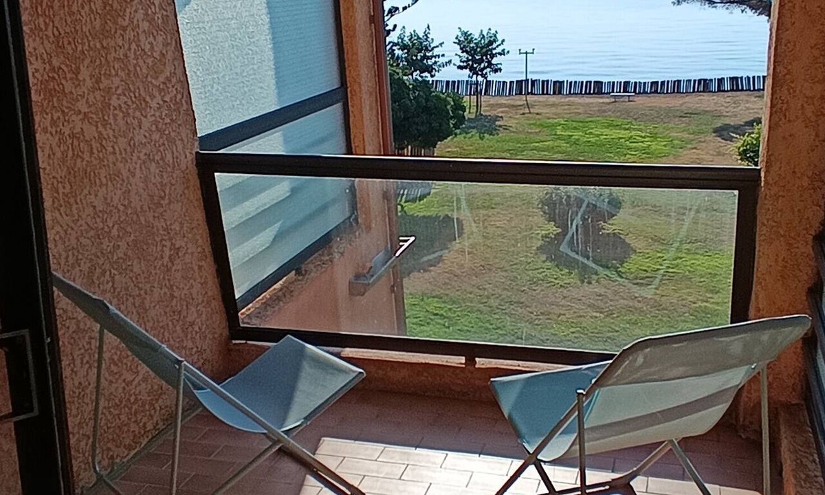 Santa-Lucia-di-Moriani Apartment | Studio apartment with a view and direct access to the ocean, with a pool in the heart of the Costa Verde