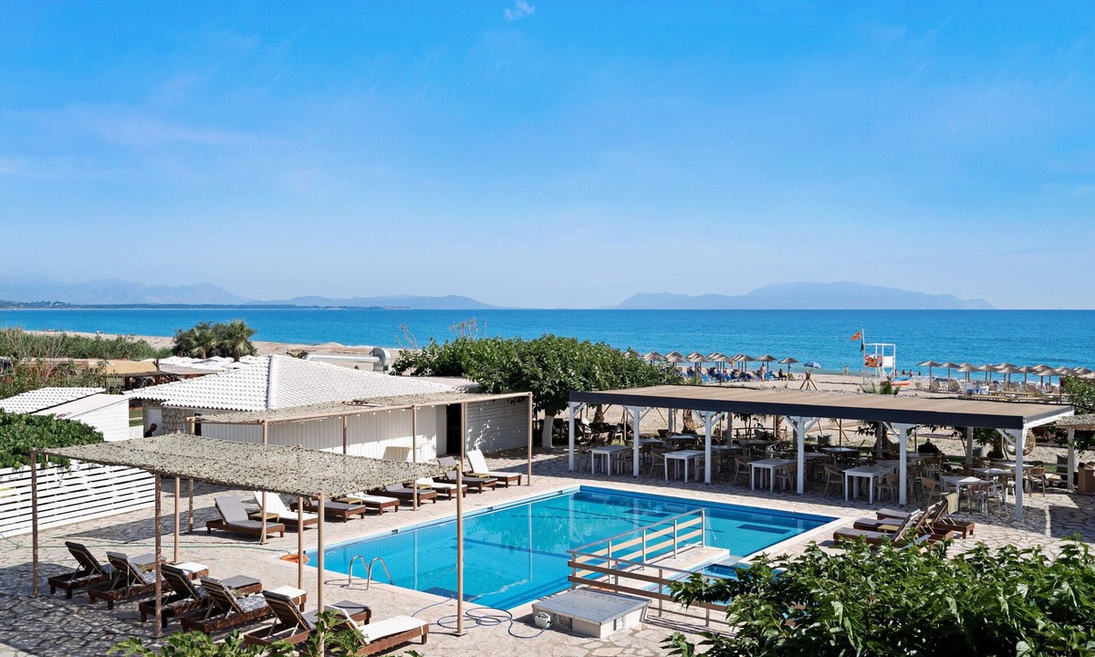 Pidima Kyras Apartment | Studio Apartment 'Iguana 4' with Sea View, Wi-Fi and Air Conditioning