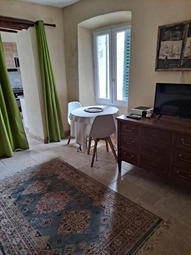 Luri Apartment | Studio pour couple