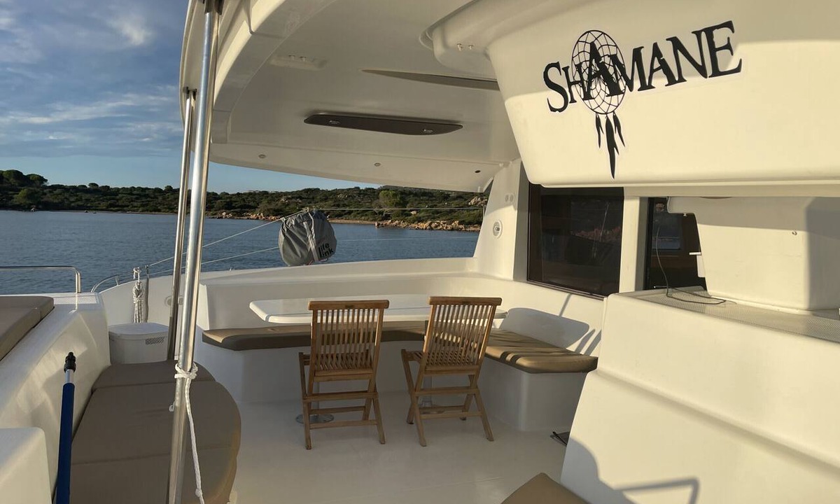 Porto-Vecchio Boat Rental | Sun-Kissed Sailing Adventure in Córcega