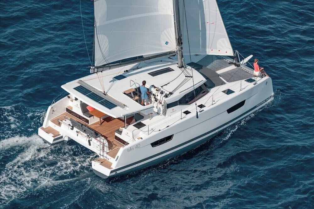 Grand Valinco Boat Rental | Sun-Kissed Sailing Adventure in Córcega