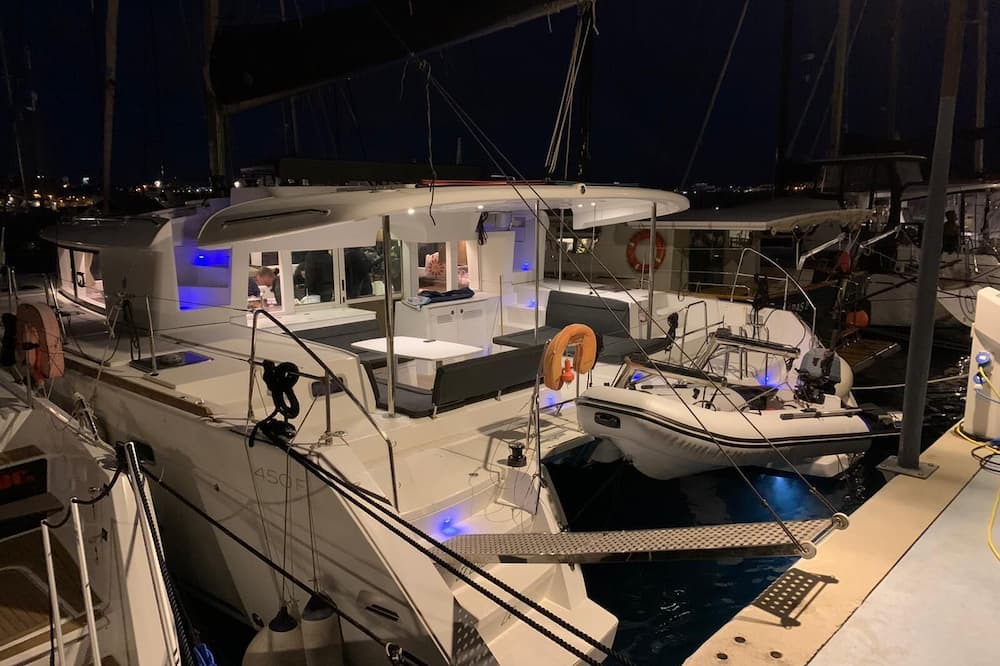 Ajaccio Boat Rental | Sun-Kissed Sailing Adventure in Córcega