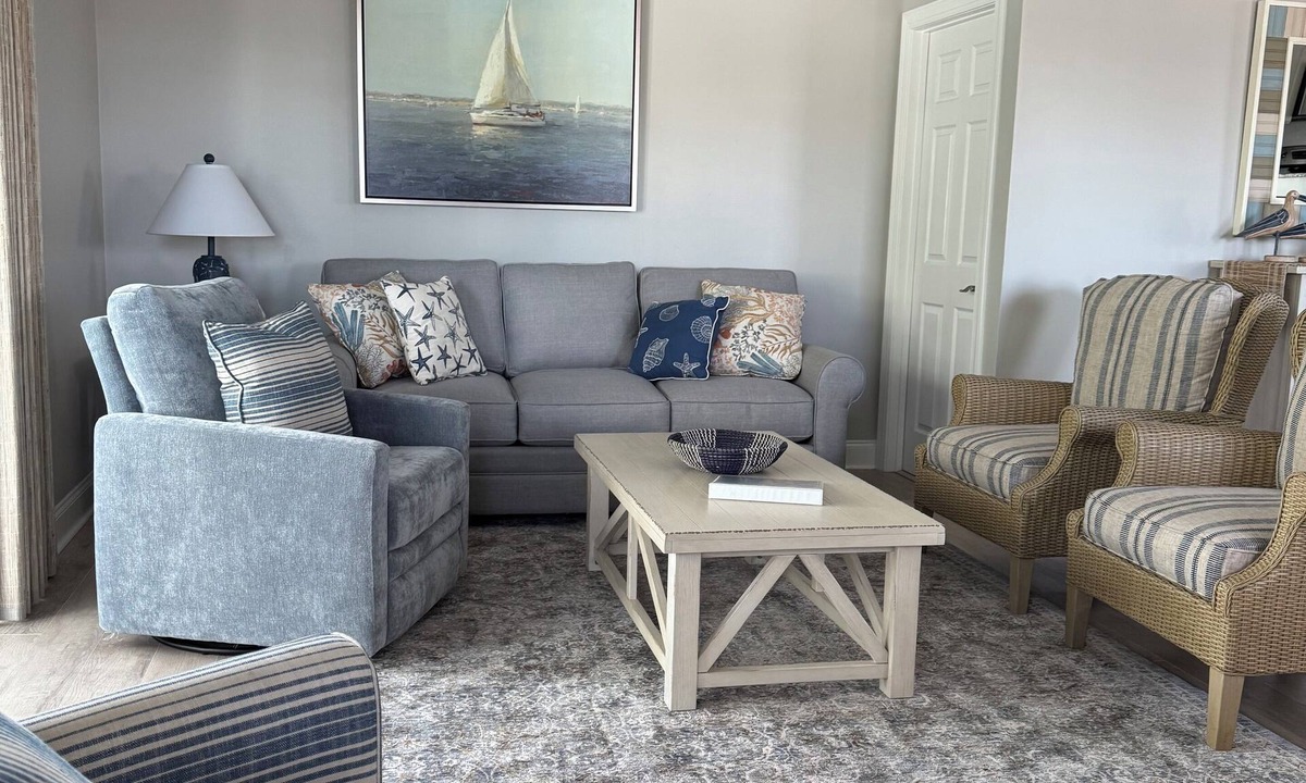 Ocean City House | Sunburst on 16th A Block from the Beach and Boardwalk! 2 Car Garage Ocean View