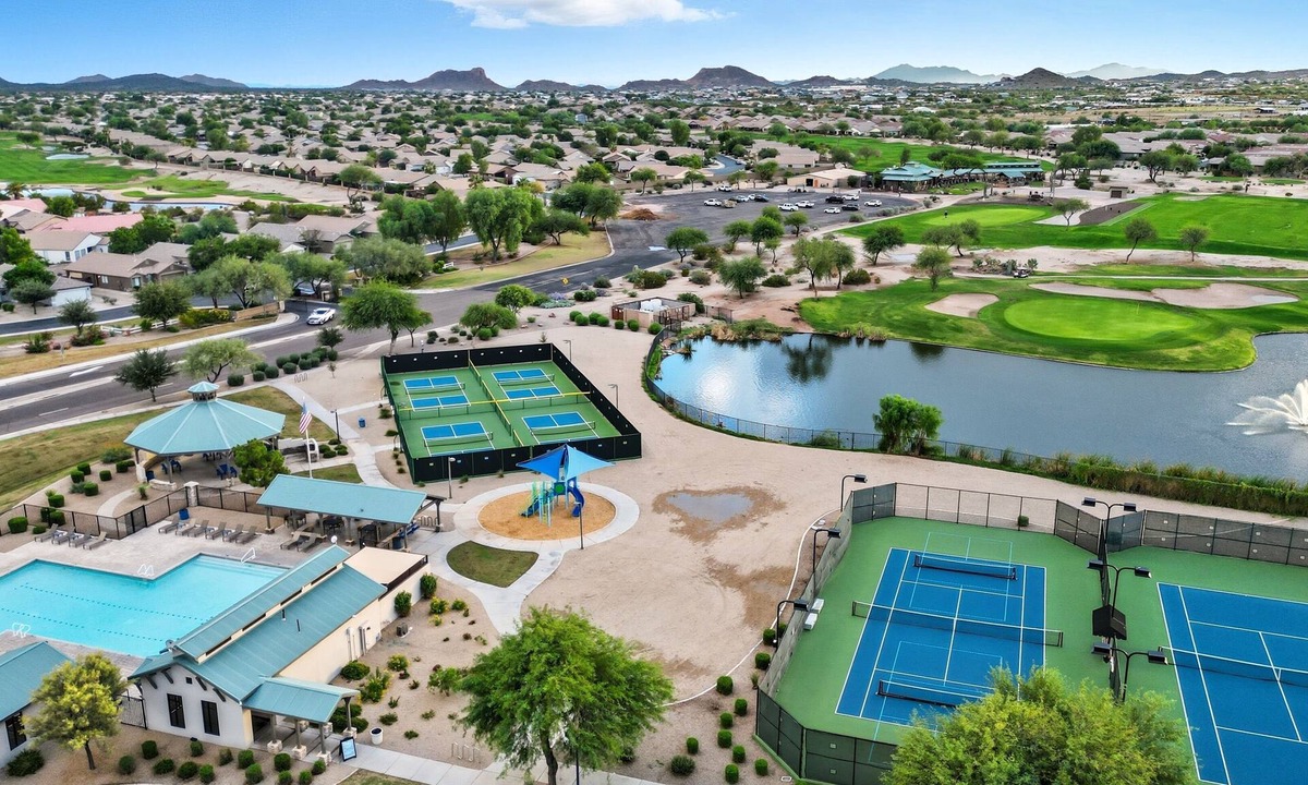 San Tan Valley House | Sunny 2BR home with heated private pool