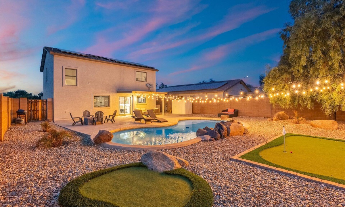 Legacy Parc House | Sunny Surprise Escape|Pool Putting Green Pets