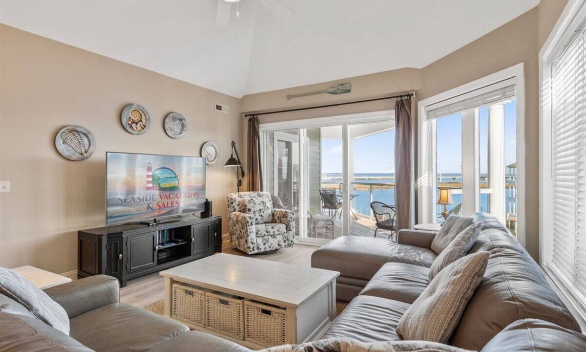 Chincoteague Condo | Sunset Bay 306 by Seaside Vacations & Sales