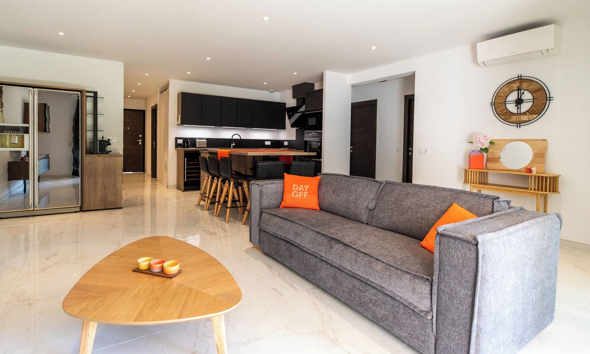 Bonifacio Apartment | Superb new apartment Bonifacio
