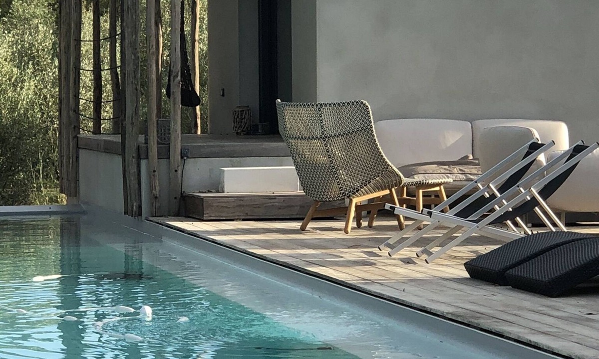 Pinarellu House | Surrounded by olive groves and close to Pinarello beach