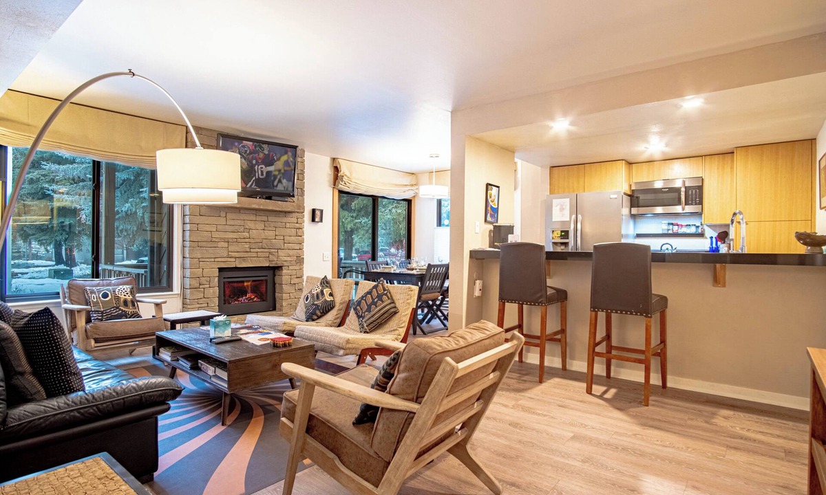 Ketchum Condo | SV139 - Walk to Lifts & Town - Hot Tub & Pool