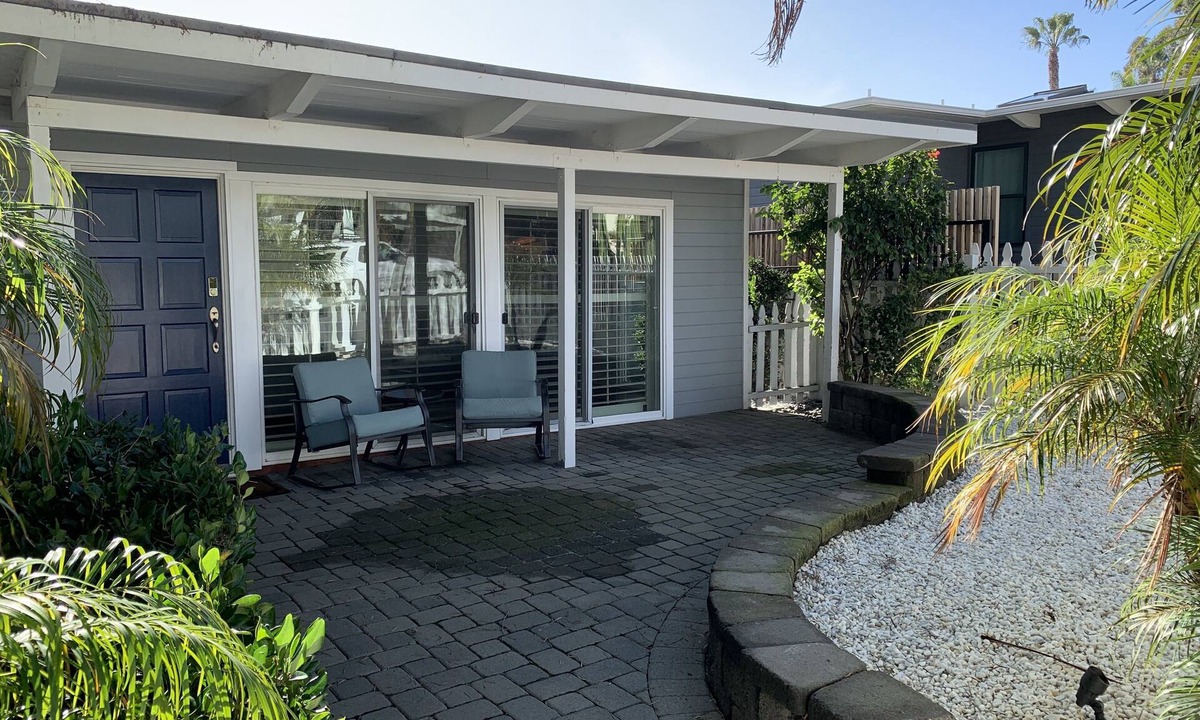 Point Loma Heights House | Sweet cottage home close to beaches, airport and other attractions