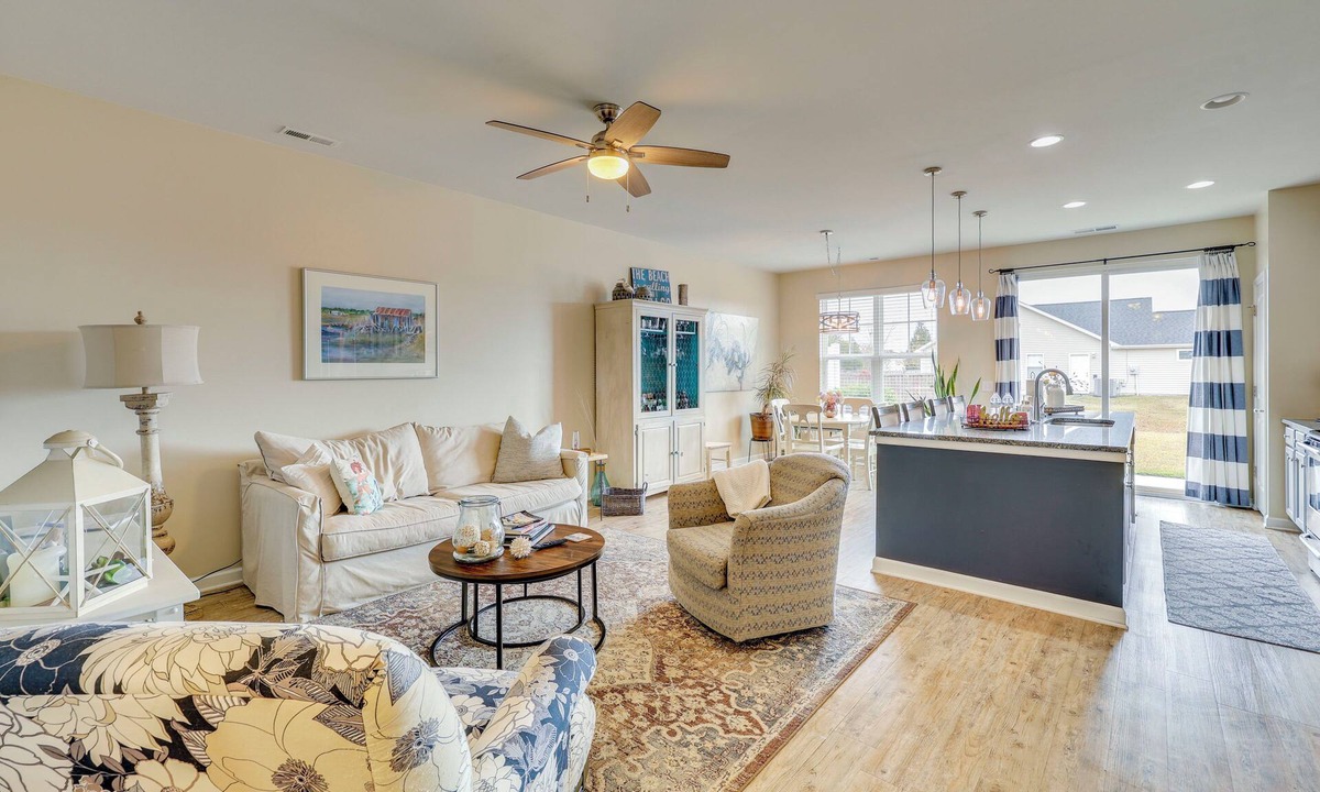 Murraysville House | ‘Sweet Dreamin’ Townhome ~ 7 Mi to Beach!