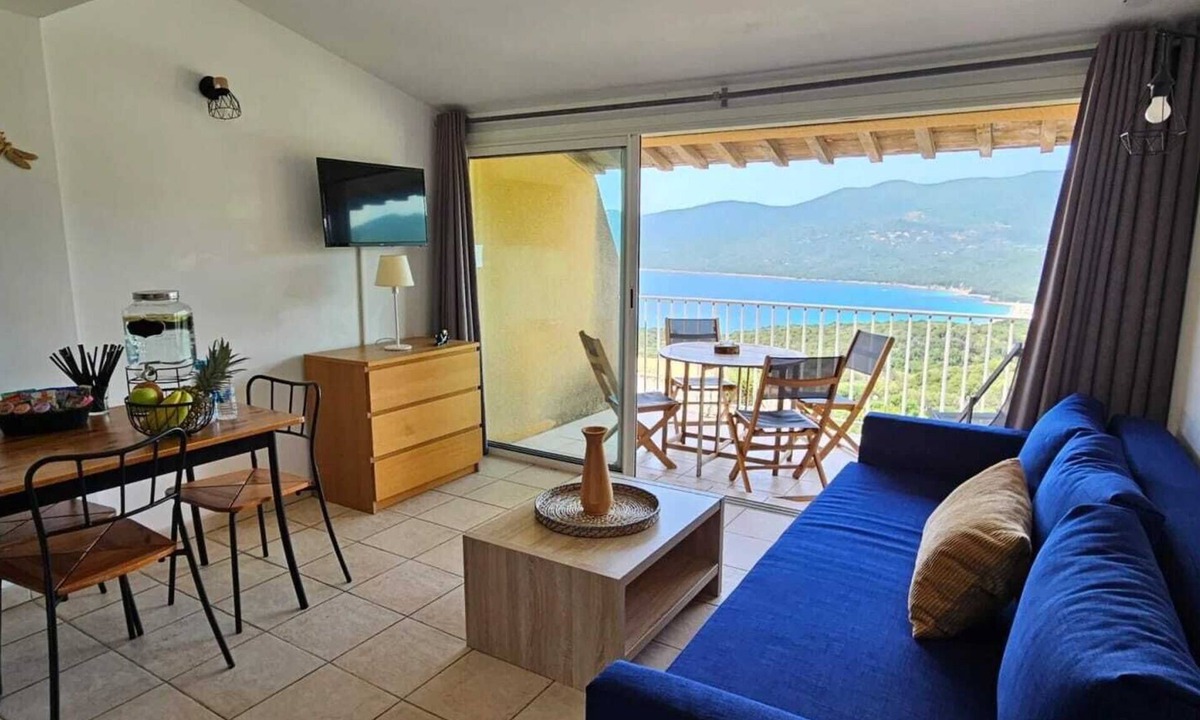 Serra-di-Ferro Apartment | T2 Alba Rossa n°124, Charming sea and pool view