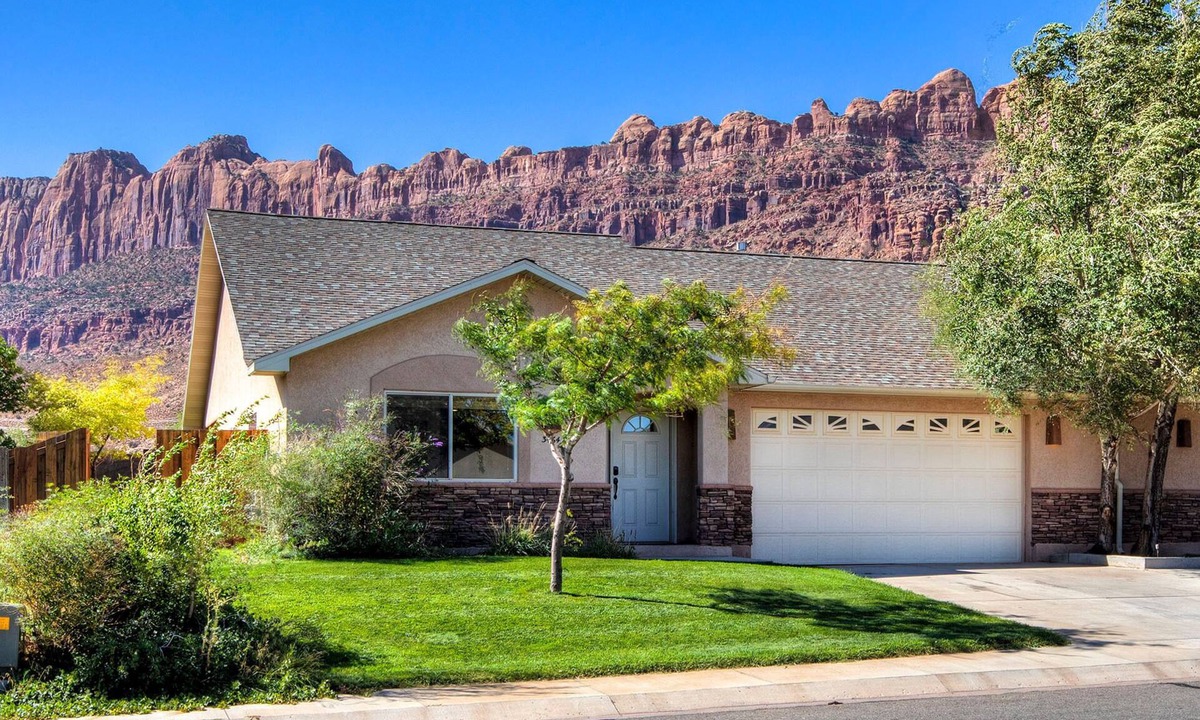 Moab South Valley House | TDS 2 Single-Level Spacious Townhome! Near Arches National Park