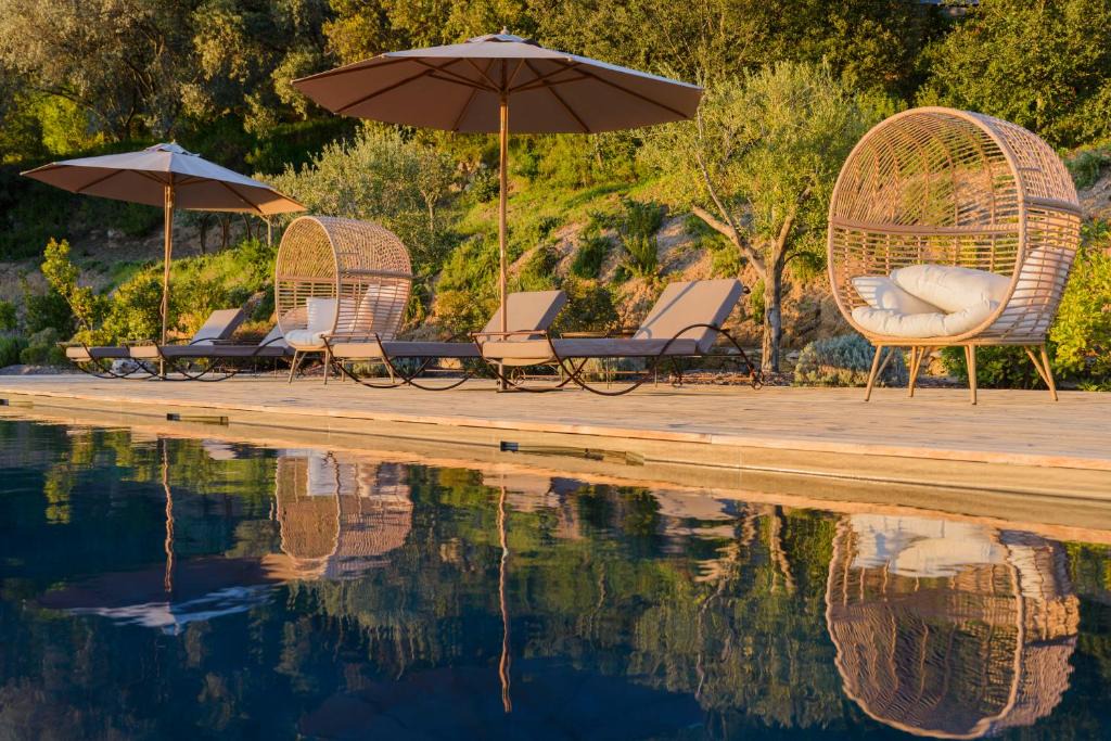 Sari-d'Orcino House | Terre de Maquis, maison d'hôtes vue mer Corse