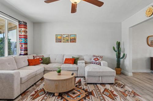 Tempe House | The Arizona House by Almarena