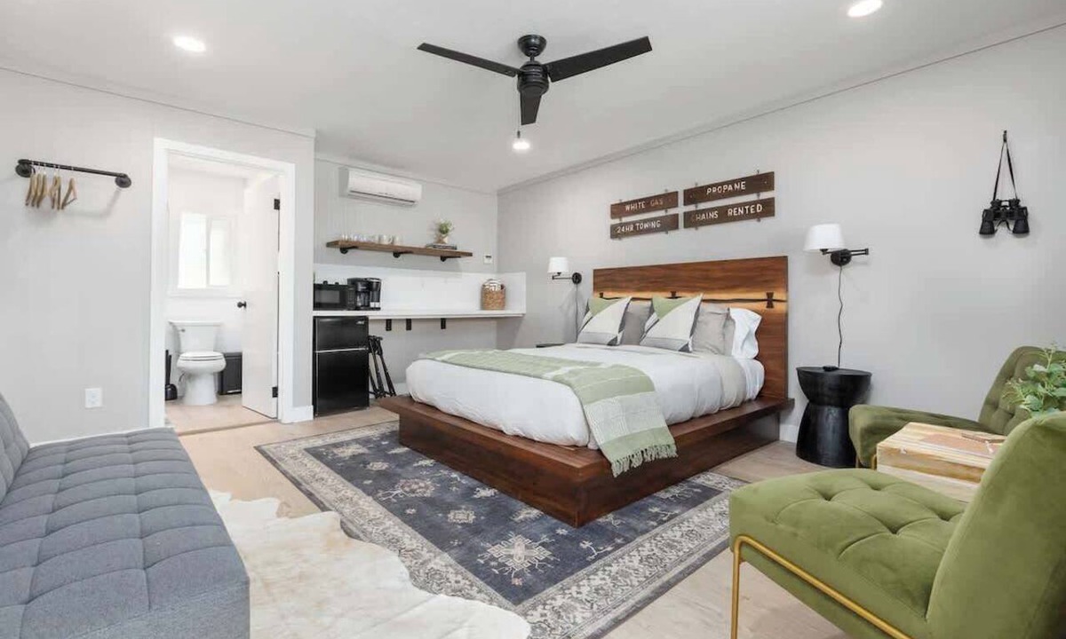 Three Rivers Apartment | The Atwell at the Sequoia Motel