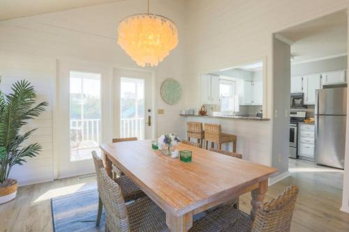 Pelican Bay House | The Coastal Cottage