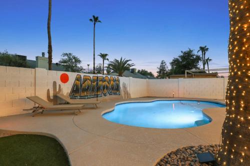 Tempe House | The Dava: Free Heated Pool & Putting Green