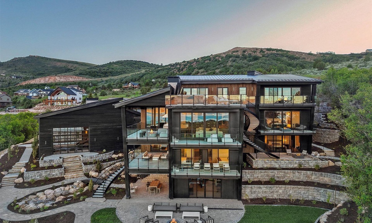 Garden City Villa | The Halai: Bear Lake’s Most Extraordinary Estate (Sleeps 50)