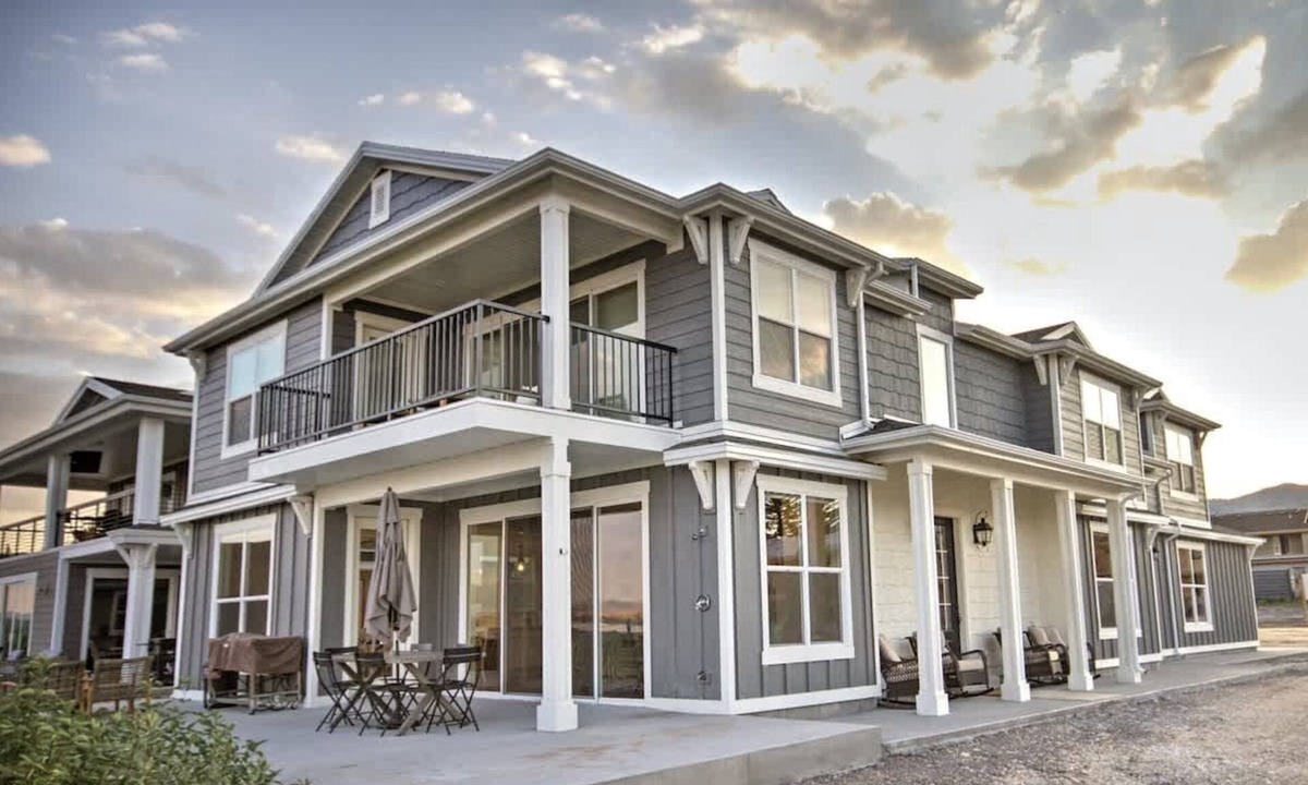 Garden City House | The Haven #14 - Private Home on the Water