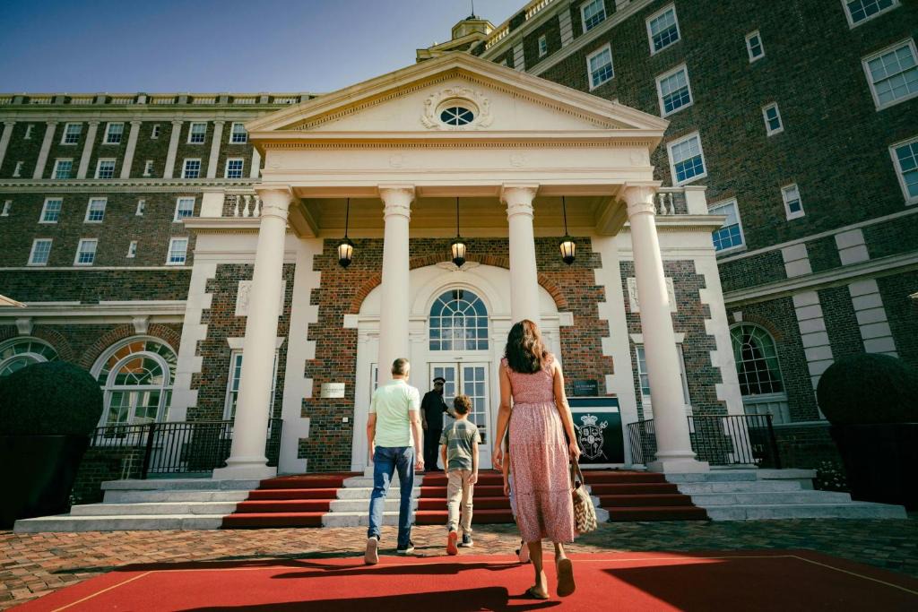 Northeast Virginia Beach Hotel | The Historic Cavalier Hotel and Beach Club Autograph Collection