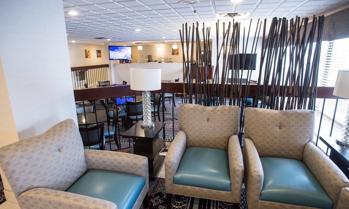 Dayton Hotel | The Hotel@Dayton South