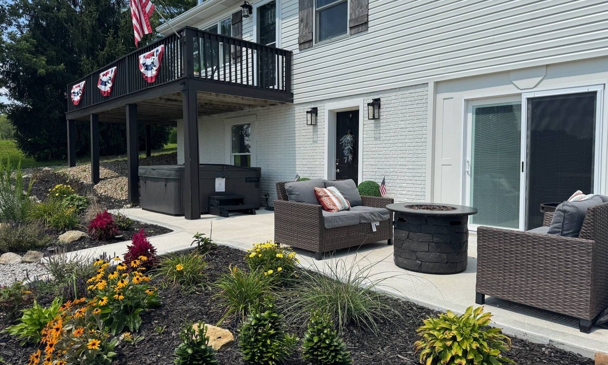 Erie County House | The Huron Valley Farm Near Cedar Point Huron Hot Tub firepit, beautiful scenery