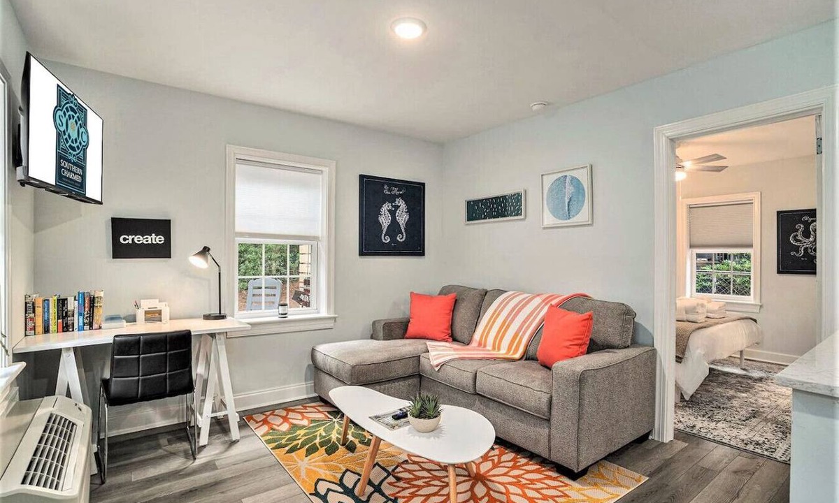 North Charleston Apartment | The Justice Jewel - 1BR/1BA Park Circle Retreat!