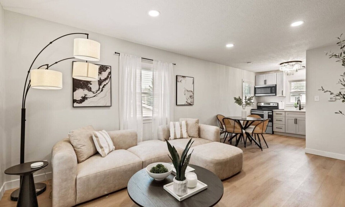 Grove City Apartment | The Luxury Haus on Broadway