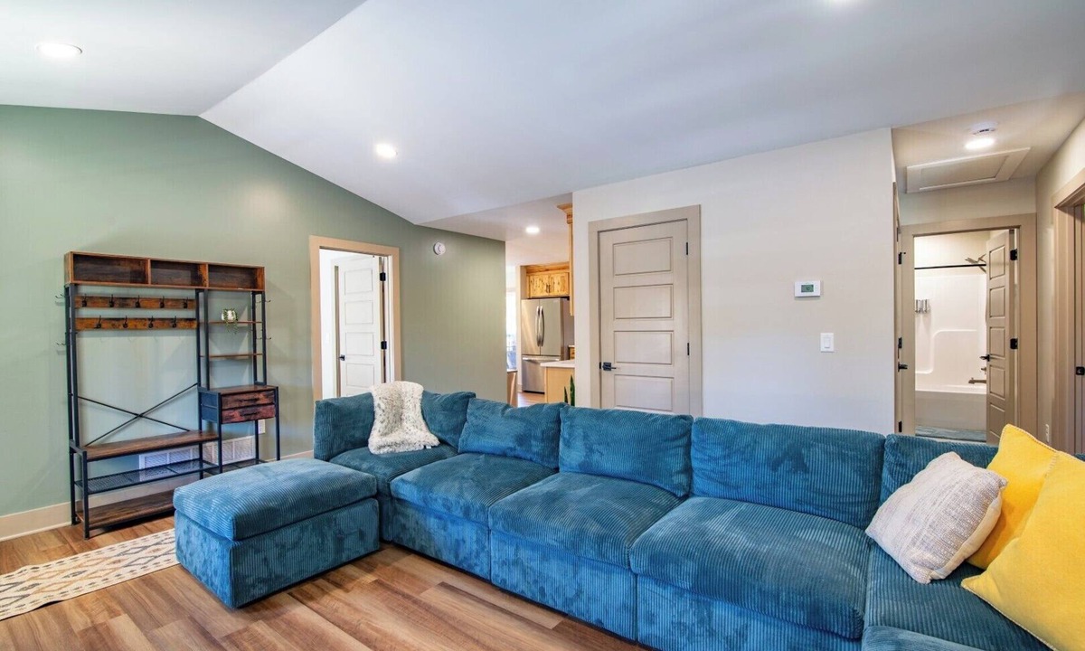 Elizabethtown House | The Maple Den