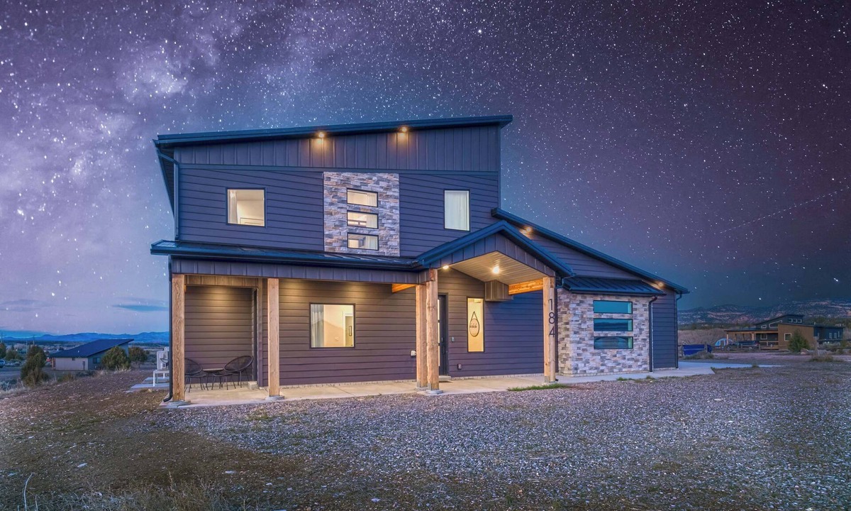 Hatch Cabin | The Meadow at Natl Parks -Hot Tub- Sleeps 10-Family