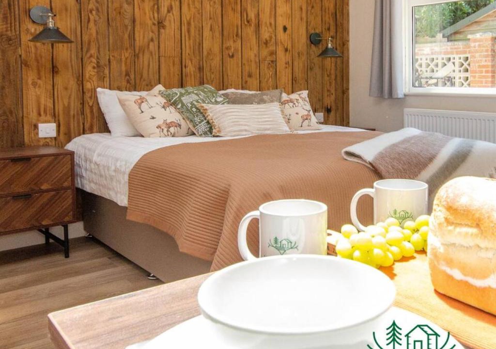 Dibden Purlieu Apartment | The Noble Stag - Room 3 - New Forest