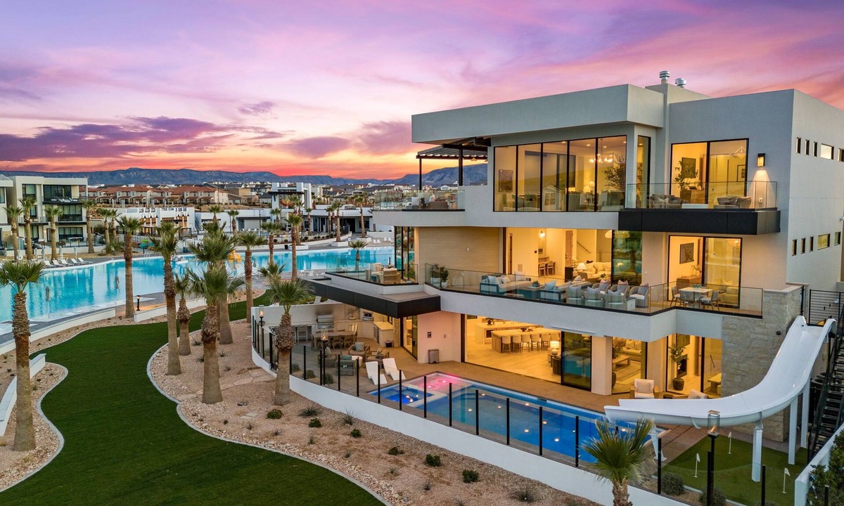 St. George House | The Oasis Utah: Lagoon-Front, Pool, Slide, Theater