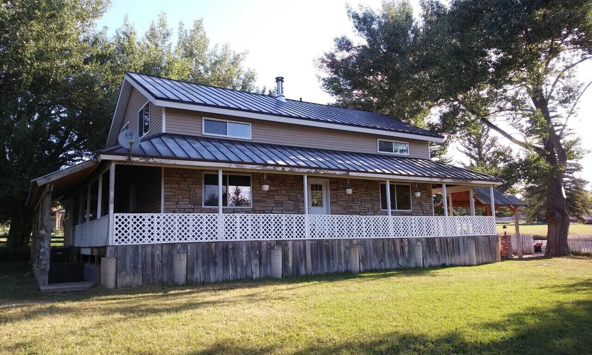 Alton House | The Ranch House Retreat