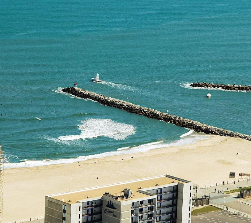 Northeast Virginia Beach Hotel | The Schooner Inn