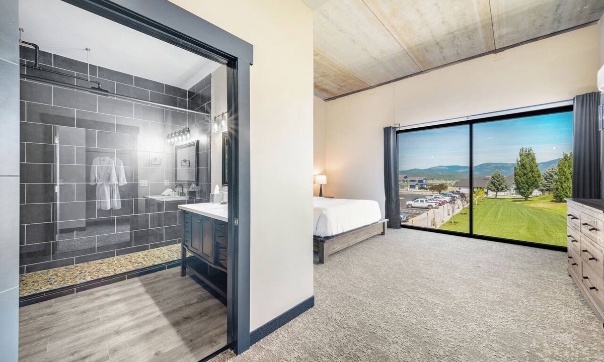Post Falls Hotel | The Suites at Prairie Falls & Event Center