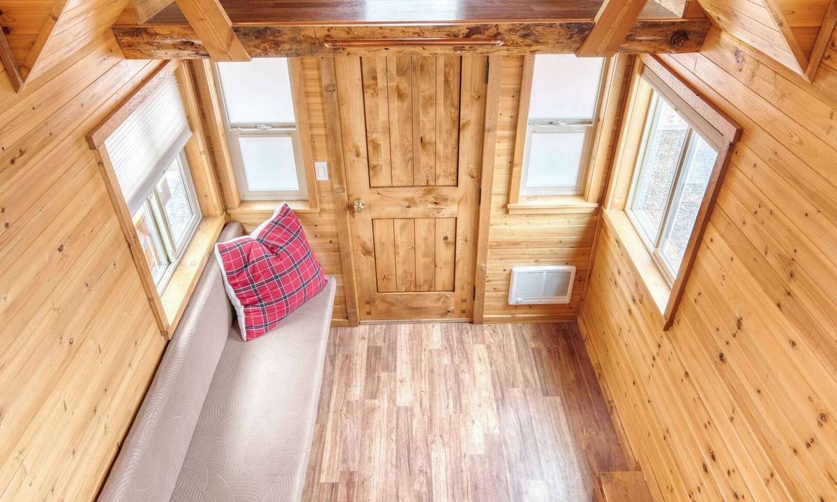 Hosford-Abernethy House | The Timber Nook Rustic Charm Walkable Location