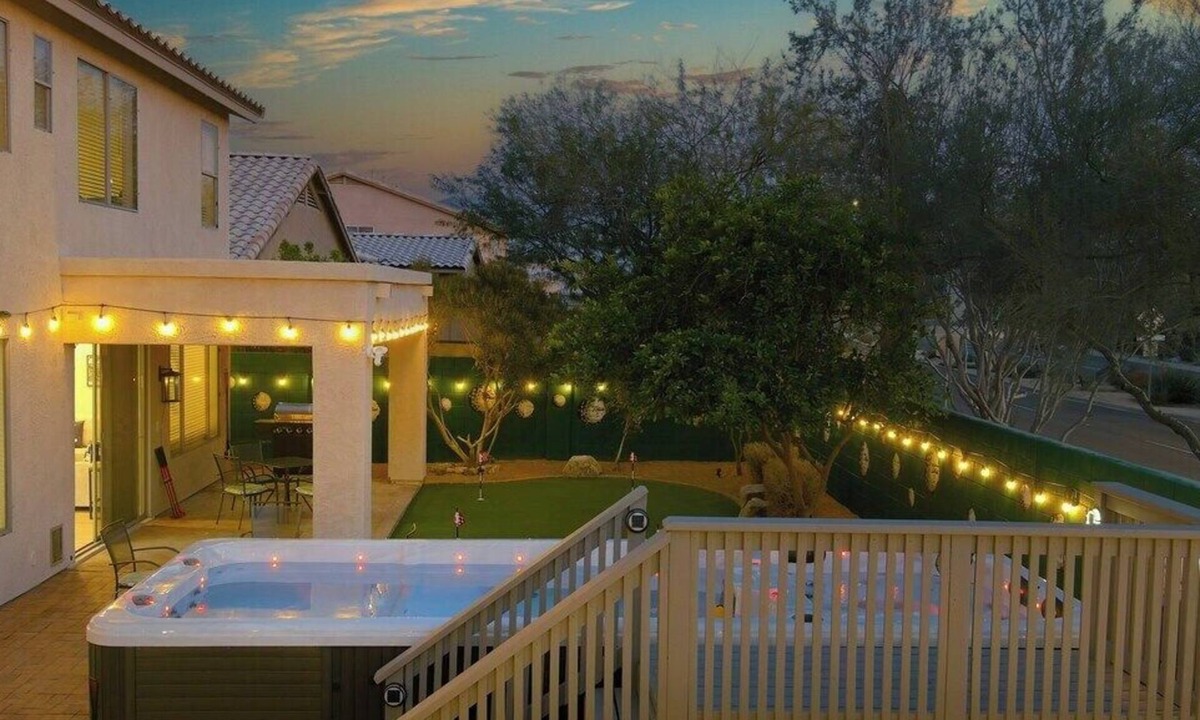 Tatum Ranch House | This house is a 6 bedroom(s), 4 bathrooms, located in Cave Creek, AZ.