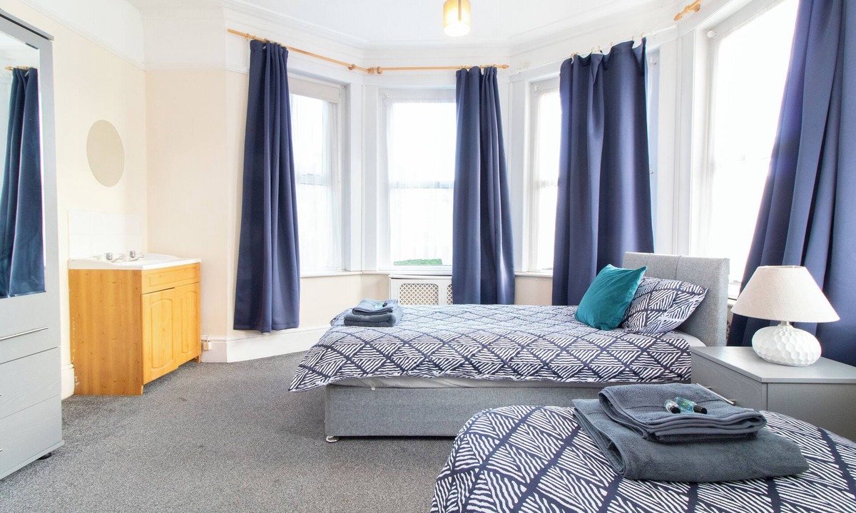 Shirley House | Thornbury Guest House Room 4