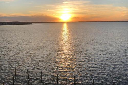 Midtown Ocean City House | Thunder Island 28A