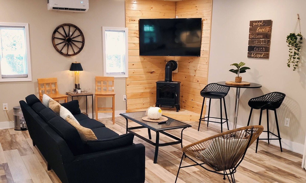 Comfort Apartment | Tiny house studioin campsite, accommodates 4 people total!