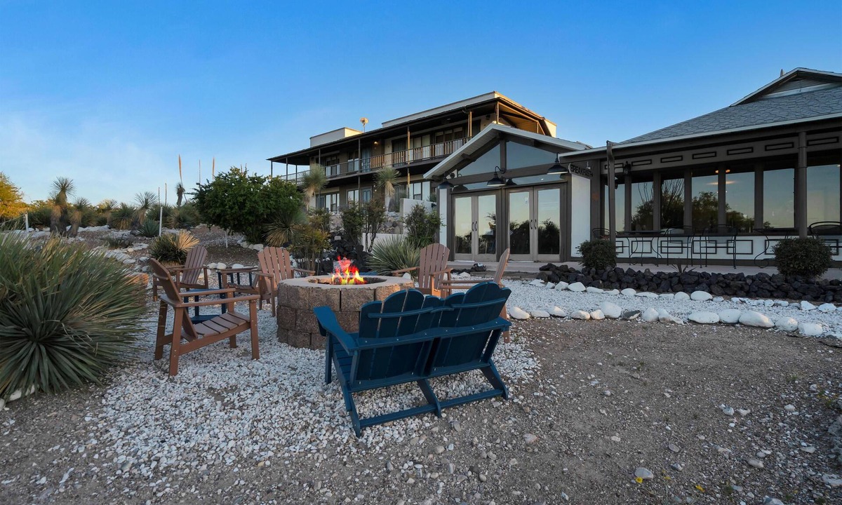 Tombstone Hotel | Tombstone Lookout Lodge, SureStay Collection by Best Western