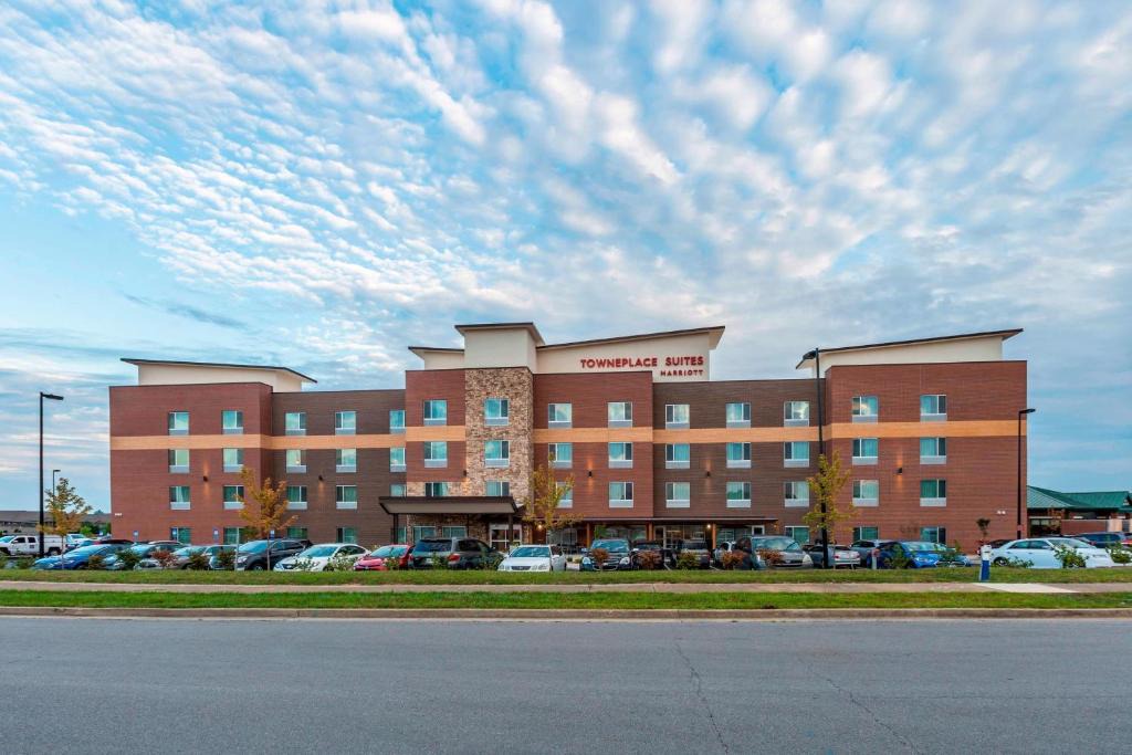 Beaumont Residential Hotel | TownePlace Suites by Marriott Lexington Keeneland/Airport