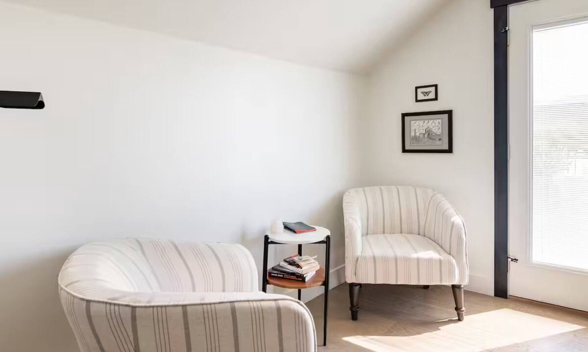 Virgin Apartment | Tranquil 1-bedroom studio loft in charming Virgin