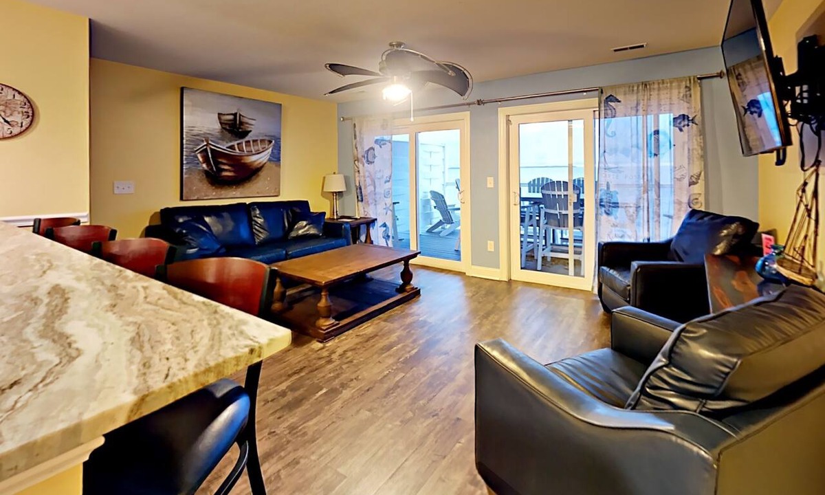 Put-in-Bay Condo | Treat Yourself—Waterfront Magic! | 12 ppl | C205