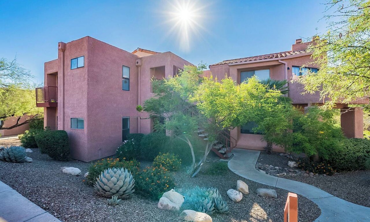 Tucson Condo | Truly enchanting! Superior upgrades, great location and community amenities.