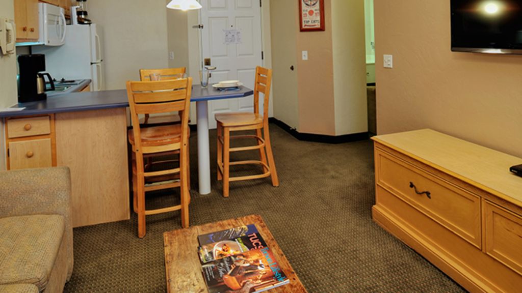 Palo Verde Apartment | Tucson Arizona, One Bedroom Luxury Condo (A450)