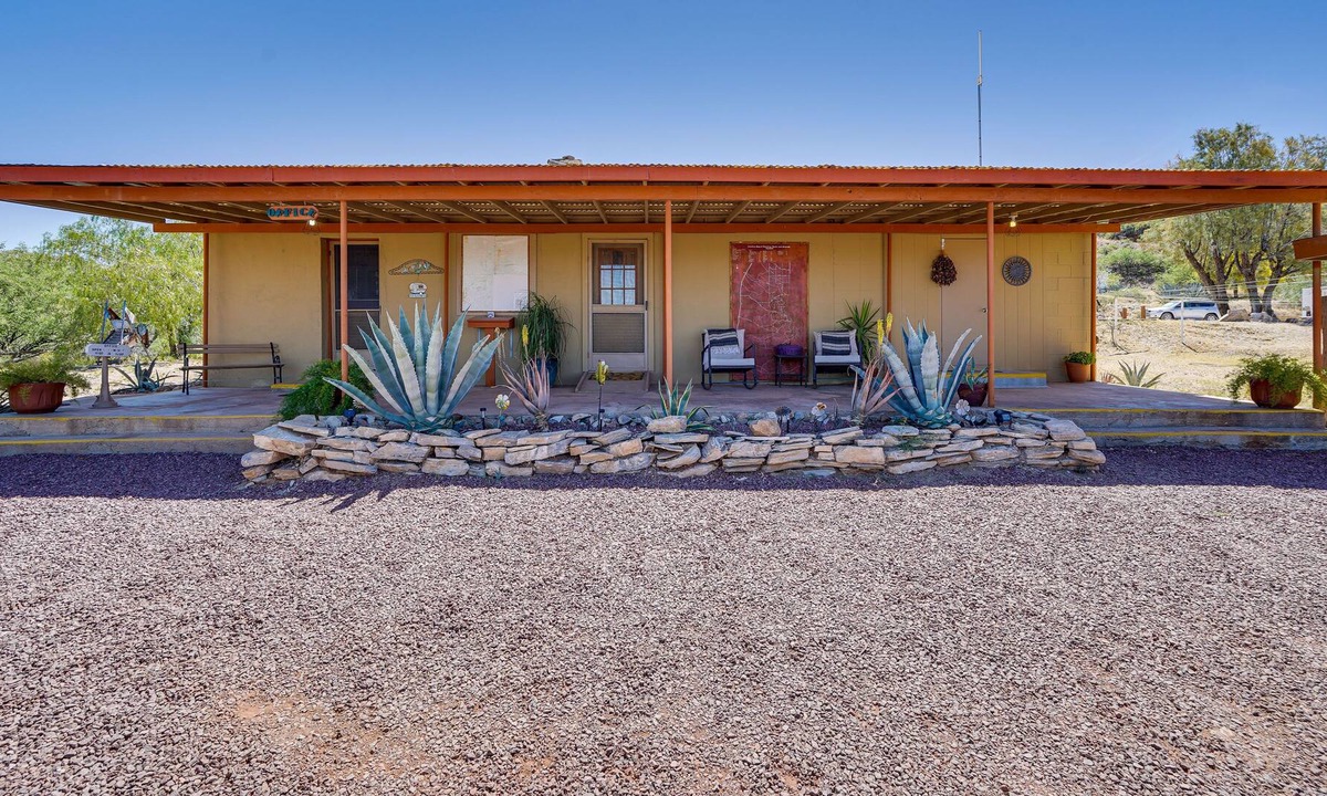 Tucson Apartment | Tucson Desert Getaway: Pet Friendly, Mountain View